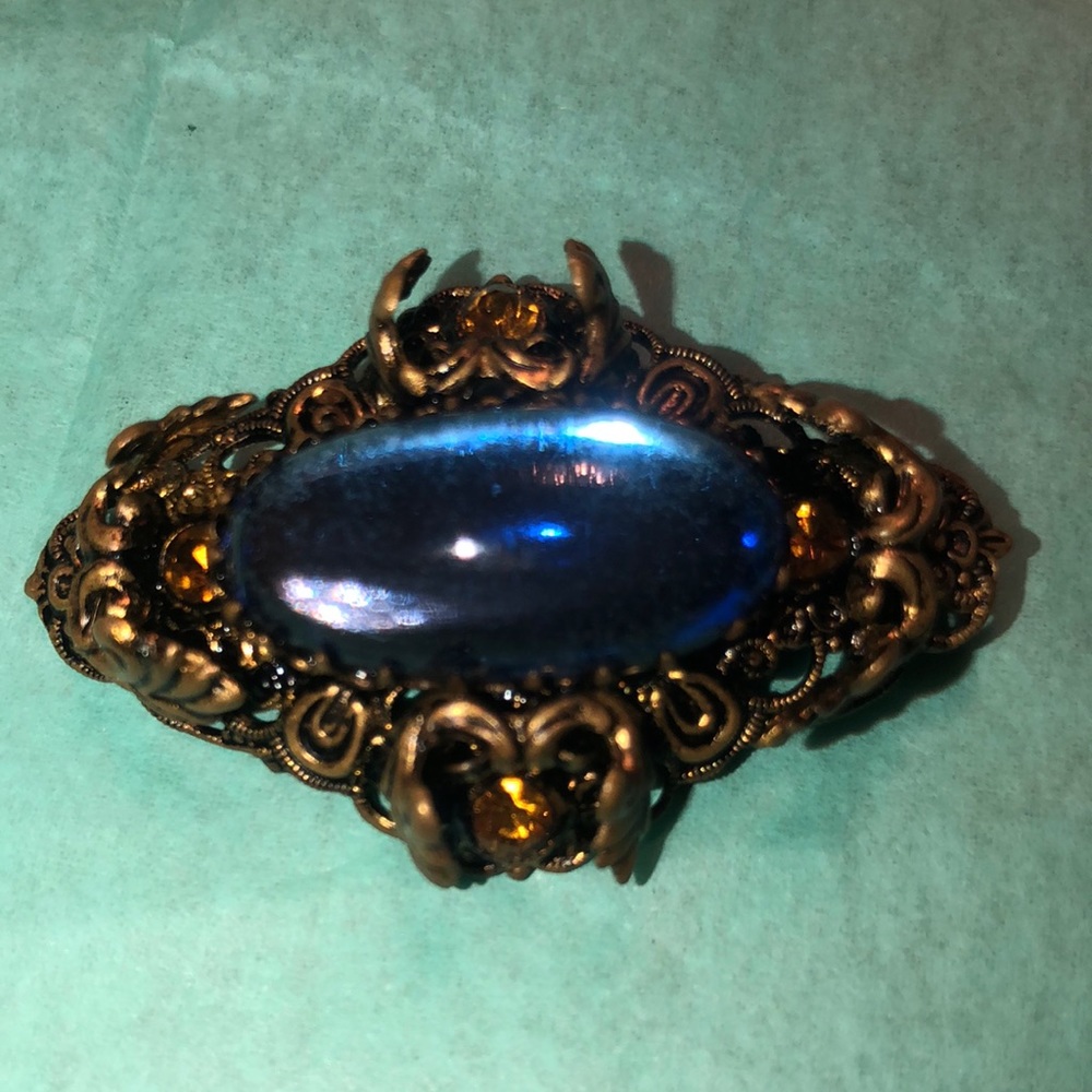 Vintage Broach - Picture 1 of 3